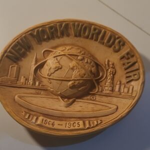 Vintage New York World's Fair Souvenir Plaque